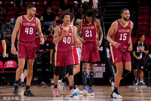 德甲最新积分战报 多特6轮不败稳居第3 差拜仁9分（德甲积分榜更新：多特近6轮不败稳坐第三，落后拜仁9分）