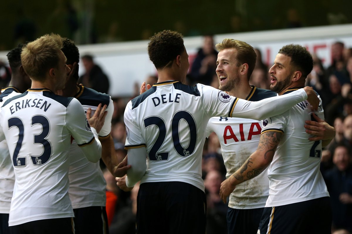 巴甲半场：克里斯蒂安头球破僵，克鲁塞罗暂1-0博塔弗戈（巴甲半场战报：克里斯蒂安头球先拔头筹，克鲁塞罗暂1-0领先博塔弗戈）