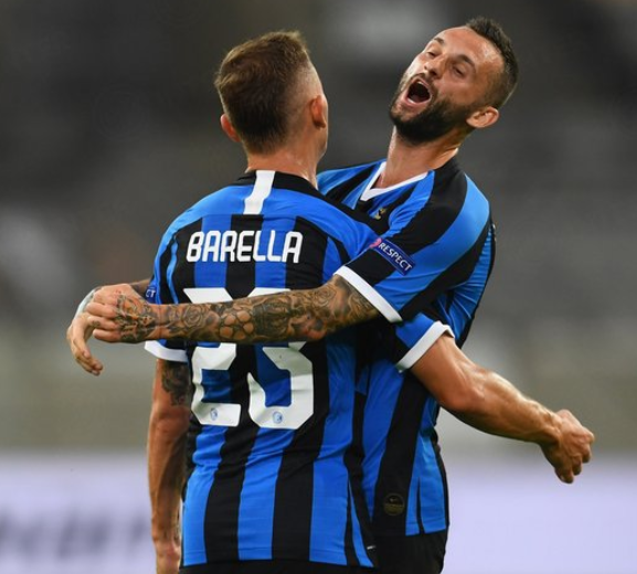 手感低迷！迪亚洛半场9中3&罚球4中1得到8分1板1助攻（状态欠佳！迪亚洛半场9投3中、罚球4罚1中，得到8分1板1助攻）