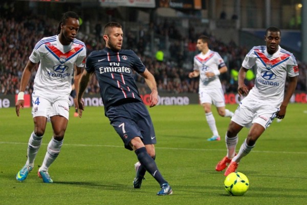 记者：16岁布基纳法索中场签约白堡，未来有望加盟切尔西（记者：白堡签下16岁布基纳法索中场，未来或将投奔切尔西）