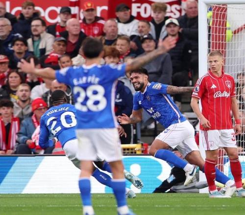 4场贡献3粒进球！官方：瓦尔迪当选意甲11月最佳球员（四战斩三球，官方宣布：瓦尔迪荣膺意甲11月最佳球员）