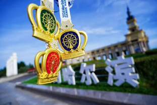 他这次传球完全是大师级别（这一脚传球堪称大师手笔）