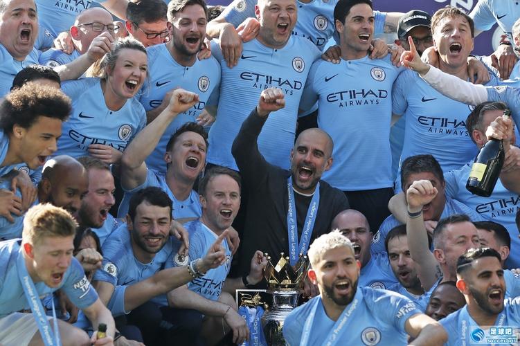 穆勒：30%时间在体验温哥华这座美丽的城市，明年肯定留下（穆勒：将三成时间用于感受温哥华之美，明年确定继续留在这座城市）