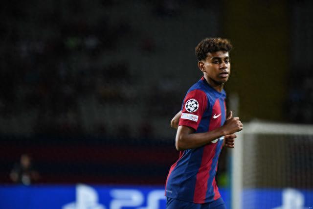 意媒：卡洛斯-奥古斯托接近与国米续约至2030年，年薪300万欧（意媒：卡洛斯-奥古斯托即将与国米续约至2030，年薪为300万欧元）