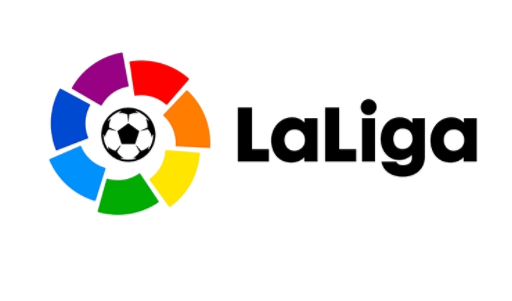 门将精彩救险，引领球队渡过危机（门将神扑救主，带队化险为夷）