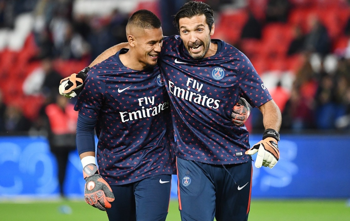 名宿怒批萨拉赫：这是他和经纪人的惯用伎俩 只会说“我我我”（名宿炮轰萨拉赫：与经纪人合演老套路，满嘴“我我我”）