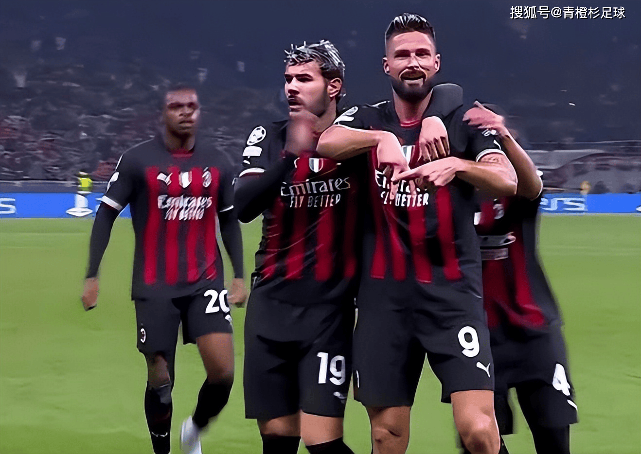 篮球湖人球员赛后接受媒体采访（赛后湖人队球员接受媒体采访）