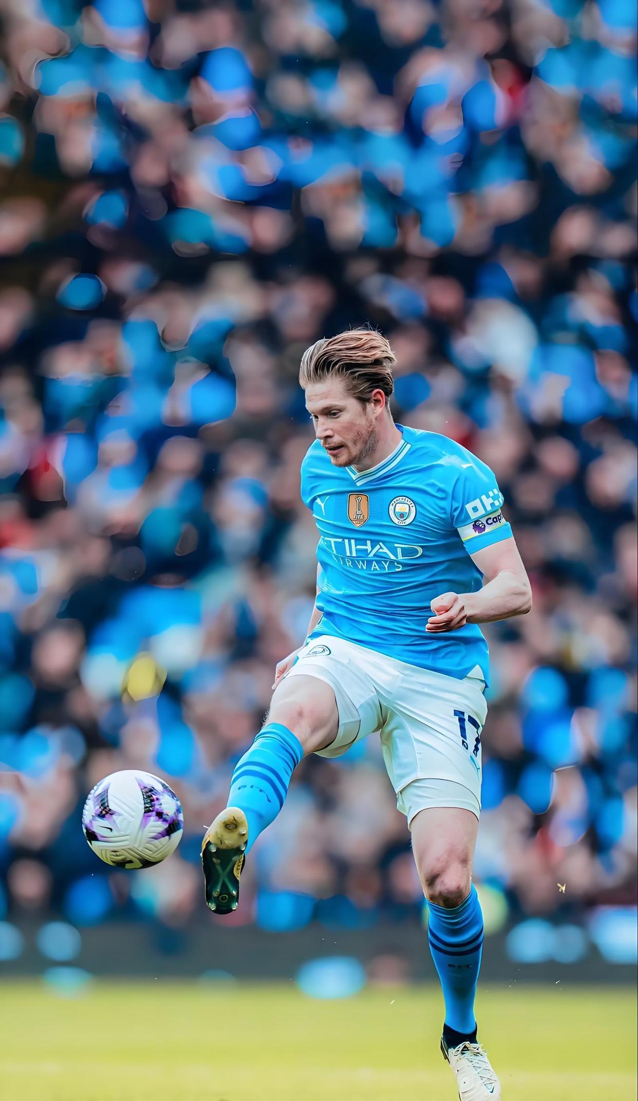 杜兰特：我完全可以一直出手，但主动传球会让队友建立信心（杜兰特：我能一直投，但主动分享球更能提升队友信心）