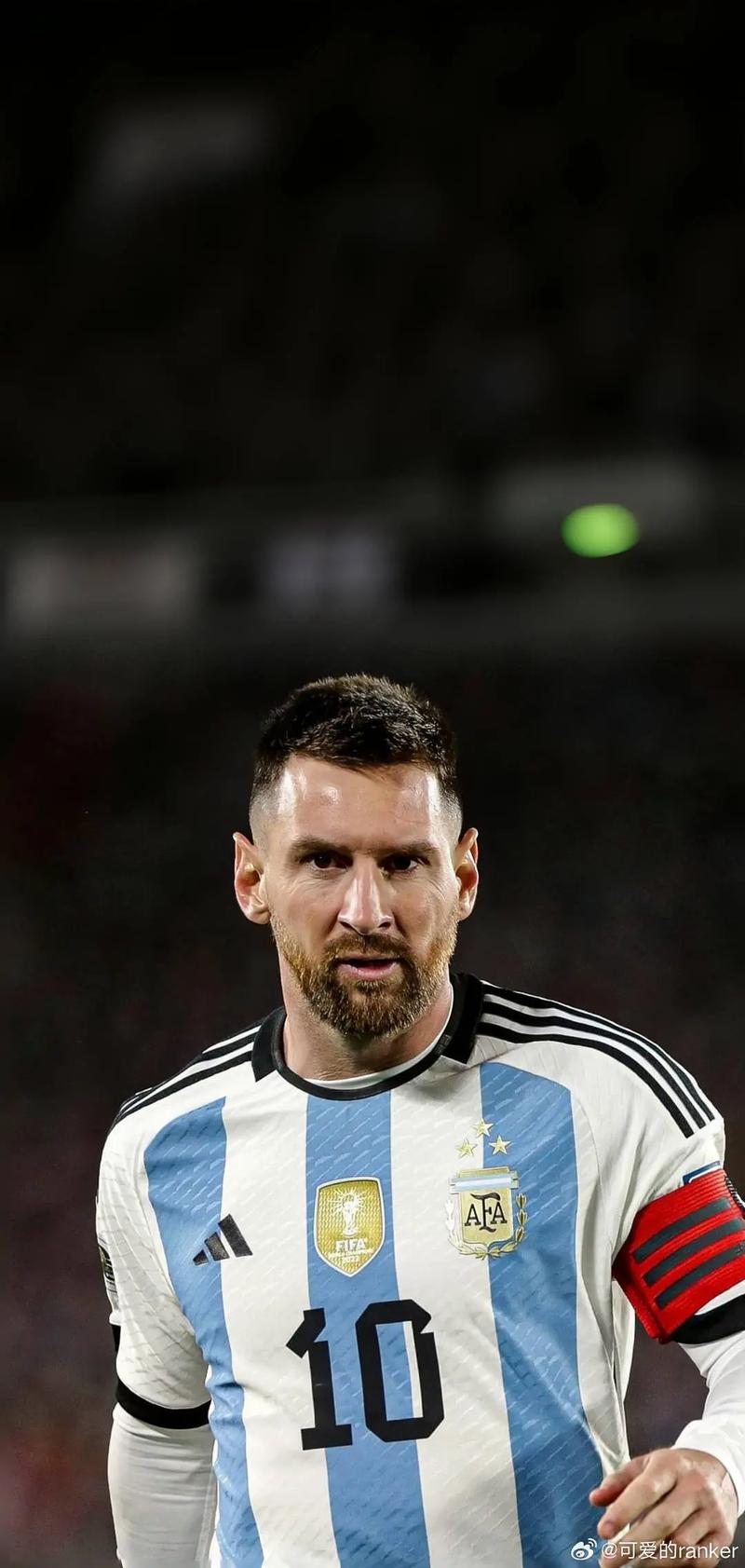 斯内德：姆巴佩会赢得2026年金球奖；没有人效力皇马时想离开（斯内德：姆巴佩将问鼎2026金球；效力皇马没人想走）